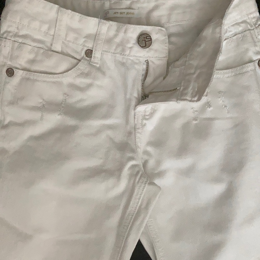NWOT Jet Set Juniors White Distressed Straight Leg Denim Jeans